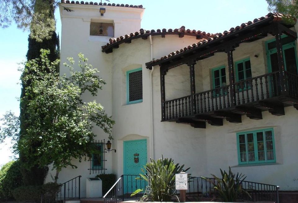 Spanish Colonial Revival architecture