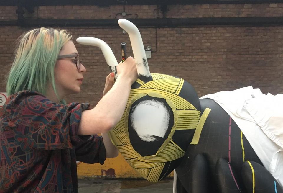 bee statue manchesterNamed Cottonopolis, the 1.5 metres high, 3D bee construction, is being designed and painted by York-based artist, Leah Pendleton