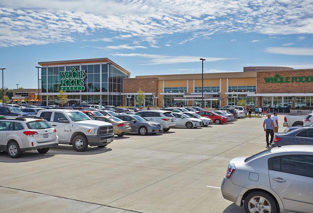 Shops at MacArthur Hills