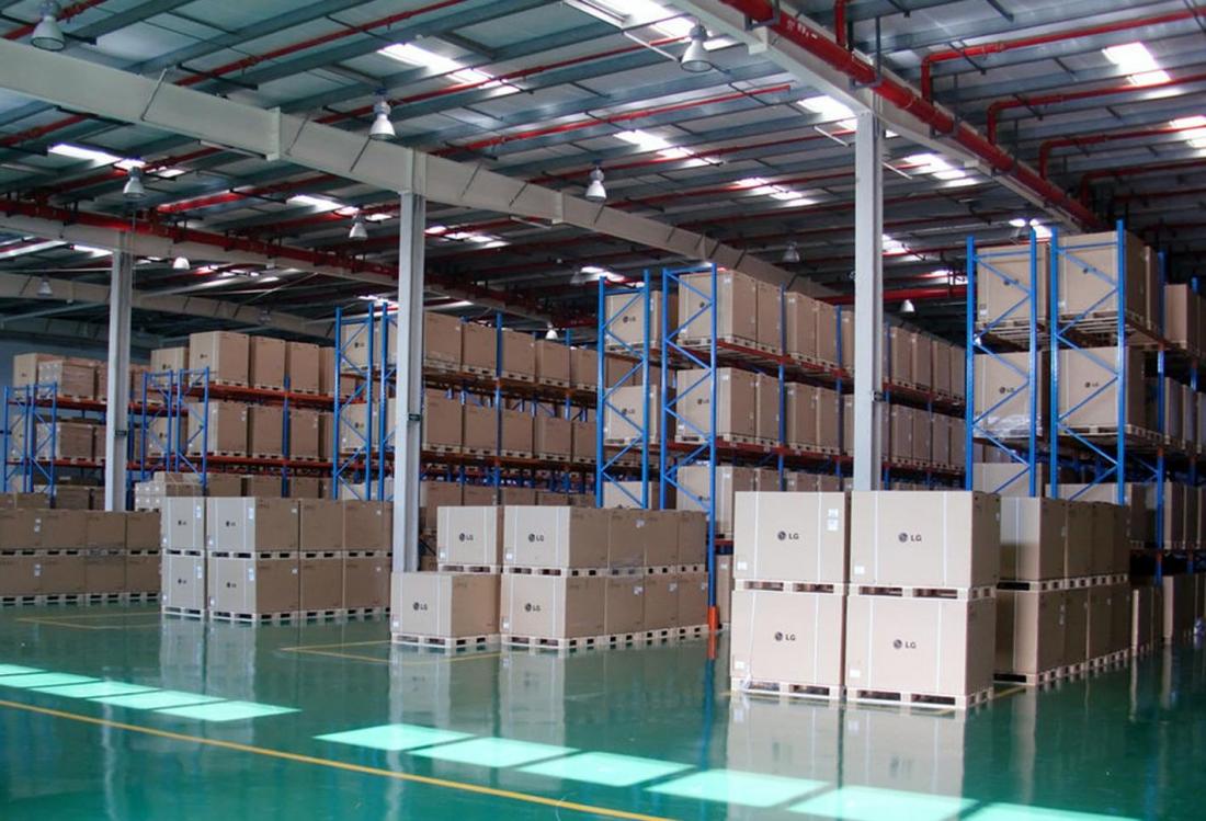 Companies Scale Back Their Logistics Ambitions Amid Industrial Slowdown