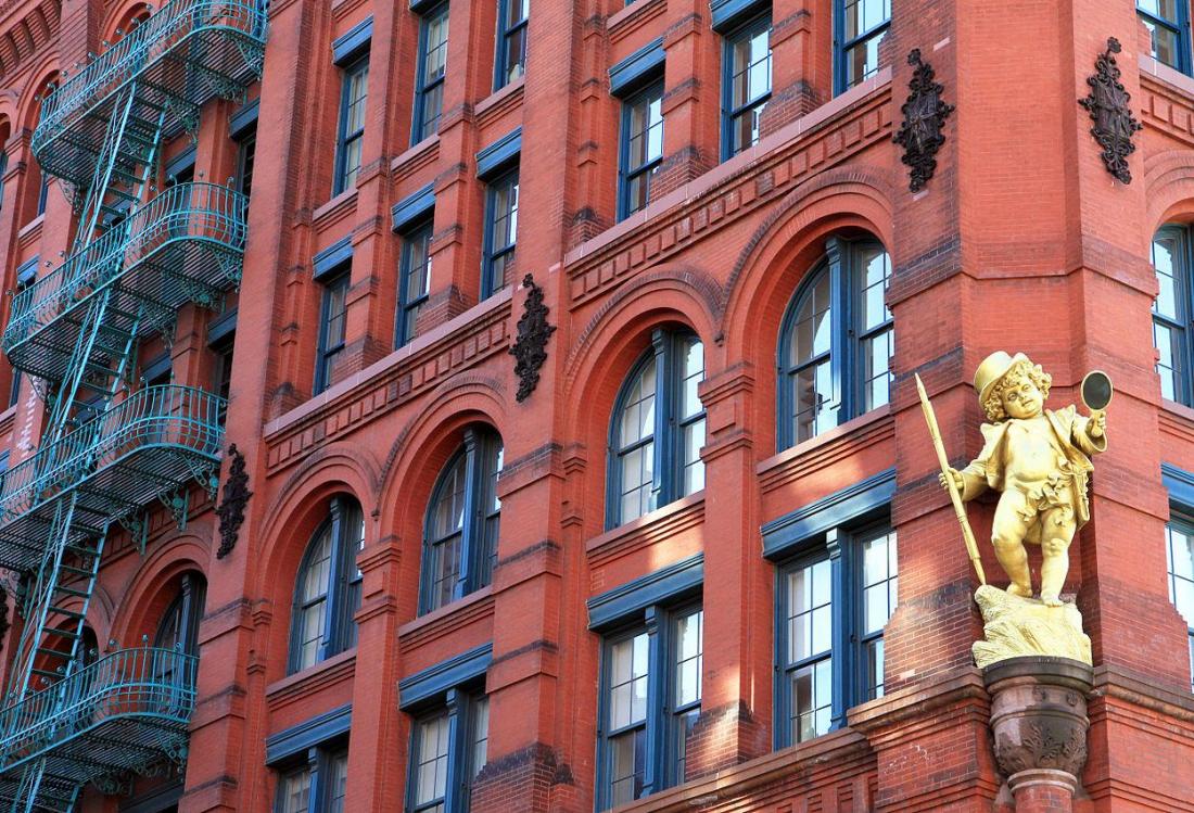This Startup Lets The Wealthy Invest In Real Estate Like It’s The Stock Market