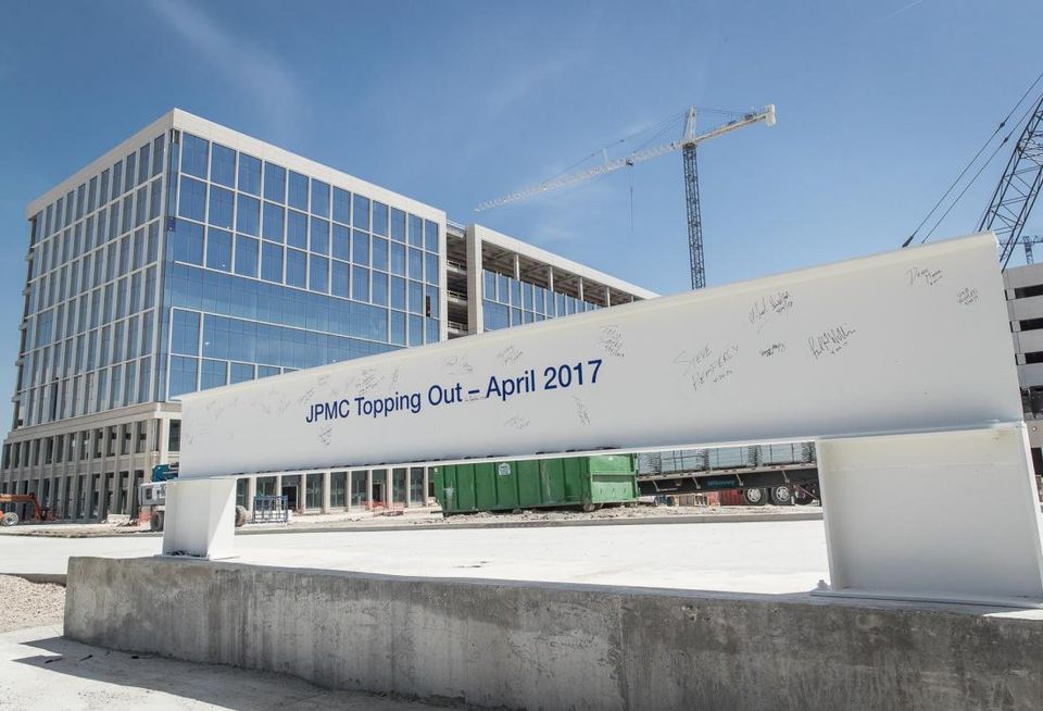 KDC topped out at JPMorgan Chase & Co.’s new 1M SF corporate campus at Legacy West. Construction began in the first half of 2016.