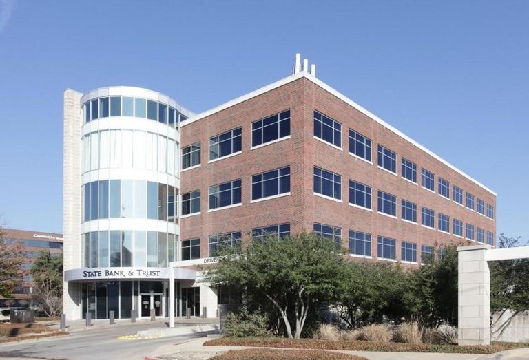Embrey Interests acquired 4228 North Central. Cushman & Wakefield’s Beth Lambert and Diego Arroyave negotiated the acquisition for the 90% leased asset. Embrey acquired the asset as part of a 1031 exchange after recently selling Park Creek Place in Turtle Creek. 
