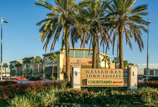 Nassau Bay Town Square