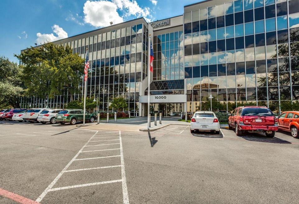 Colliers International sold Meadow Central, a 179k SF office complex located at 10260 and 10300 North Central Expressway in Dallas. Colliers’ Creighton Stark and Chris Boyd represented the seller, Sunwest Real Estate Group and Libitzky Property Companies. The buyer was Ascent Real Estate Advisors.