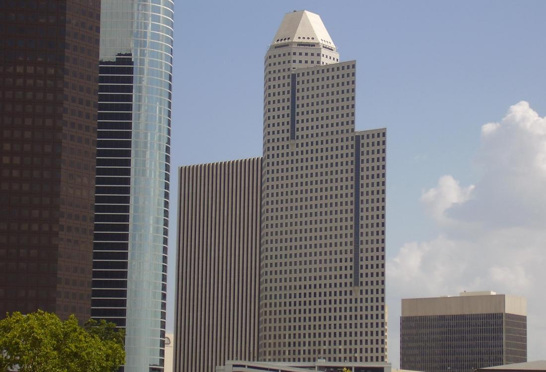 1600 Smith Street, Houston
