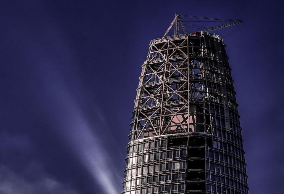 Salesforce Tower