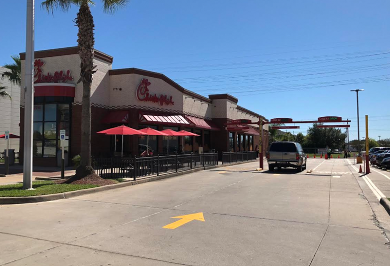 Chick-fil-A Tri-Lane