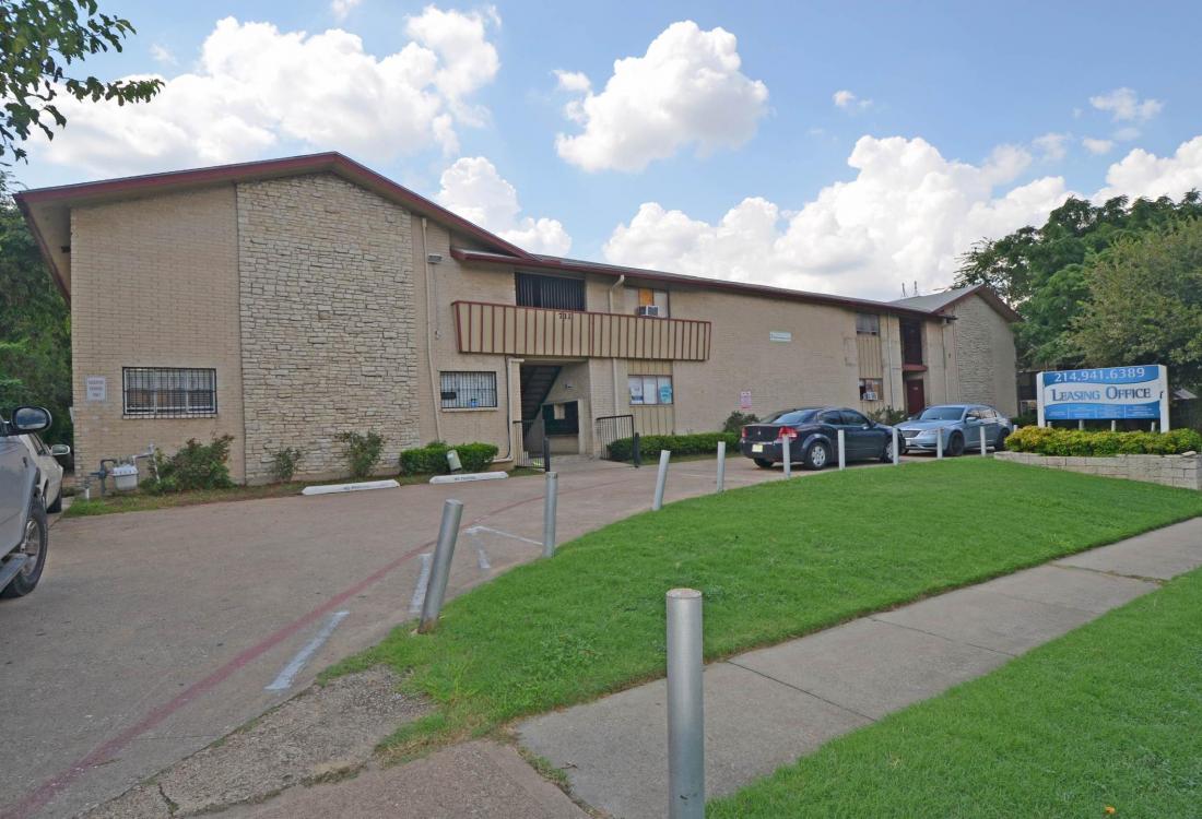 Greysteel arranged the sale of Geneva Apartments, a portfolio of nine multifamily properties in Dallas. Greysteel’s Boyan Radic, Doug Banerjee, Andrew Mueller, Andrew Hanson represented the seller.