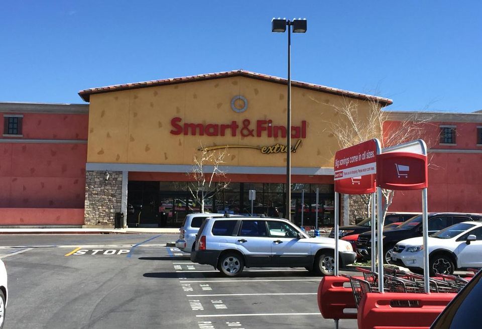 Gateway Village Shopping Center in Santa Clarita, CA