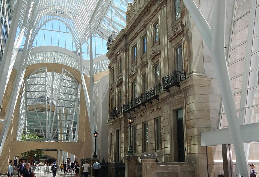 Toronto mall downtown StatsCan