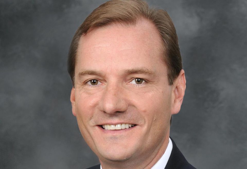 JLL has promoted senior managing director John Strauss to co-lead Americas Hotel Capital Markets.
