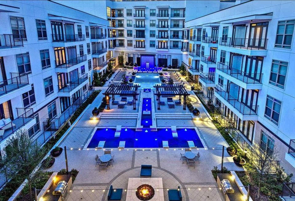 Anthem CityLine, the 233-unit community formerly known at Lot A, has been purchased by Nashville-based Carter-Haston. Anthem at 1250 State St. has one, two and three bedroom units within the 204-acre mixed use development in Richardson. Carter-Haston marketing and training director Ashley Allen says they plan to work with CityLine on upcoming events. Carter-Haston also owns EastSide Village at 1404 Vontess St. in Plano. Carter-Haston owns more than 9,000 units valued at $1B across the U.S. CityLine has delivered 1,900 apartments and town homes across Anthem CityLine, Lot Apartments and The Standard at CityLine. The Lyla Apartments, The Riley Apartments and Residences at CityLine are under construction. At build-out, CityLine will have 5M SF of office space, 3,925 multifamily units, 50 restaurants and retailers, two hotels and two parks.