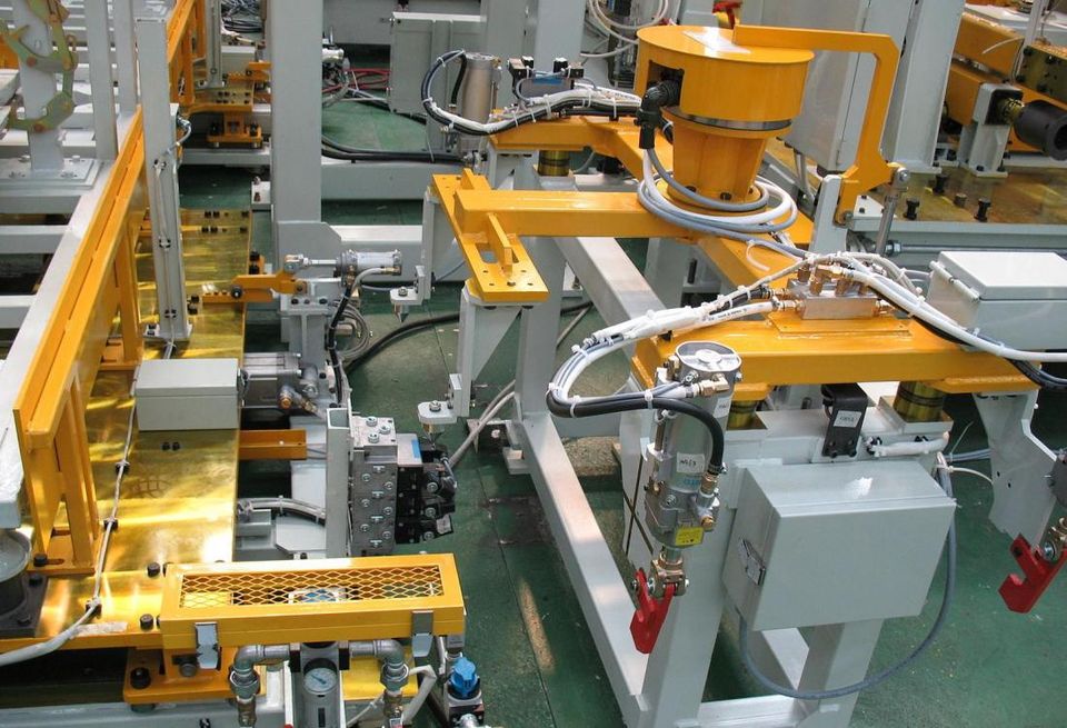 Manufacturing equiptment