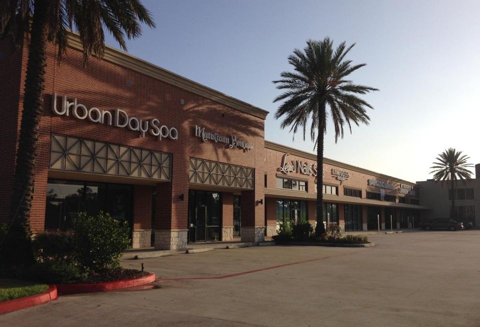 Houston retail strip center