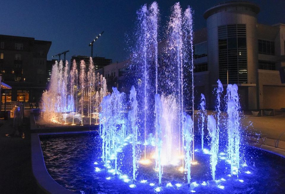 Plano’s $3B Legacy West is open for business. Design-build construction company Outside the Lines debuted a 4K SF water fountain as the centerpiece for the 415K SF mixed-used development. Legacy West is one of the largest mixed-use developments in North Texas with the only show fountain of its kind.