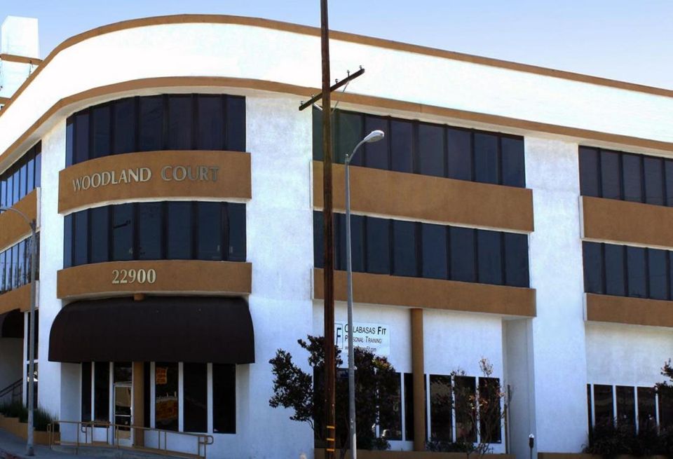 22900 Ventura Blvd, Woodland Hills