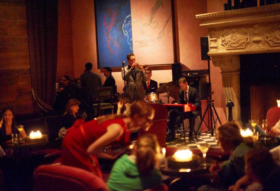 rose bar Gramercy Hotel