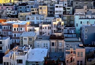 San Francisco's Population Growth Slows While Annual Income Rises