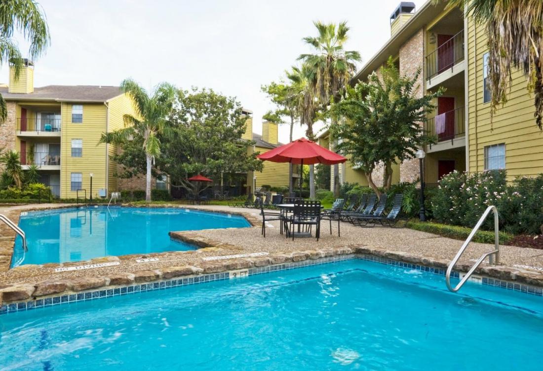 Westchase Crossing