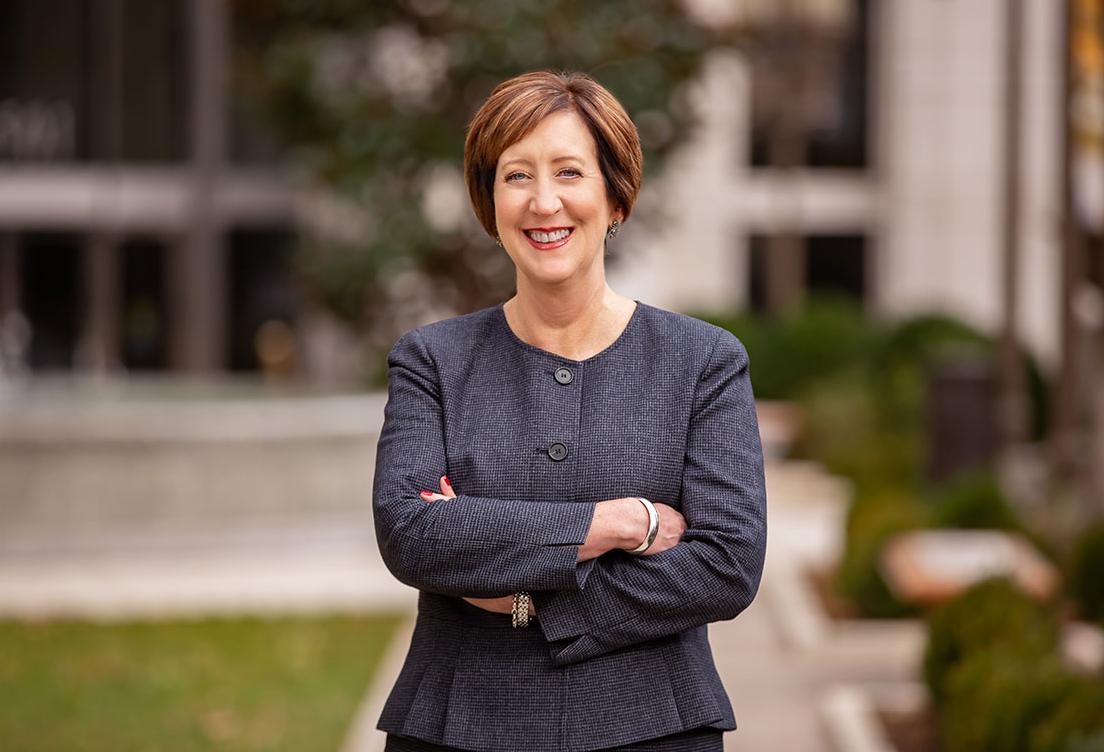 In CREW DC’s 40th Year, President Lynn Stith Bennett Looks Back To 1979 And Ahead To The Future