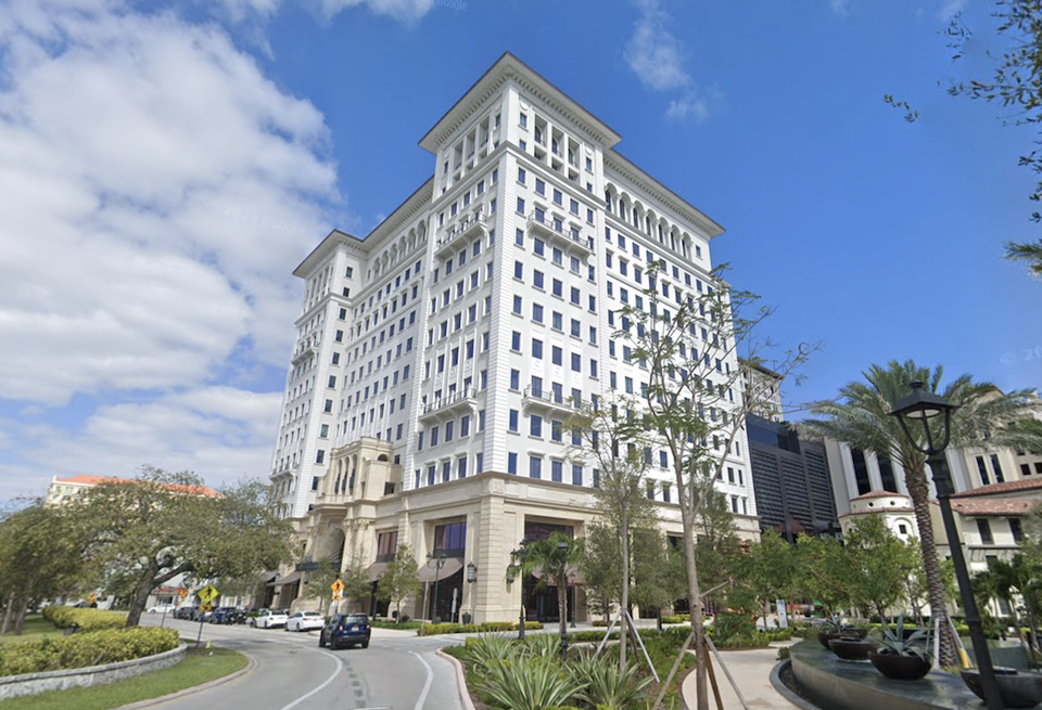 Plaza Coral Gables 2811 Ponce de Leon Blvd Miami