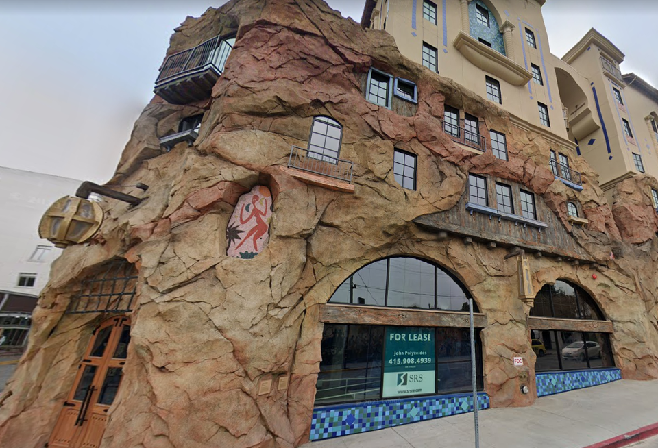 Enclave Apartments in Berkeley, California, January 2021