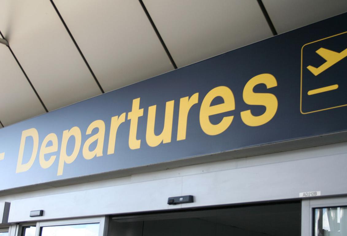 terminal at manchester ariport departures gate
