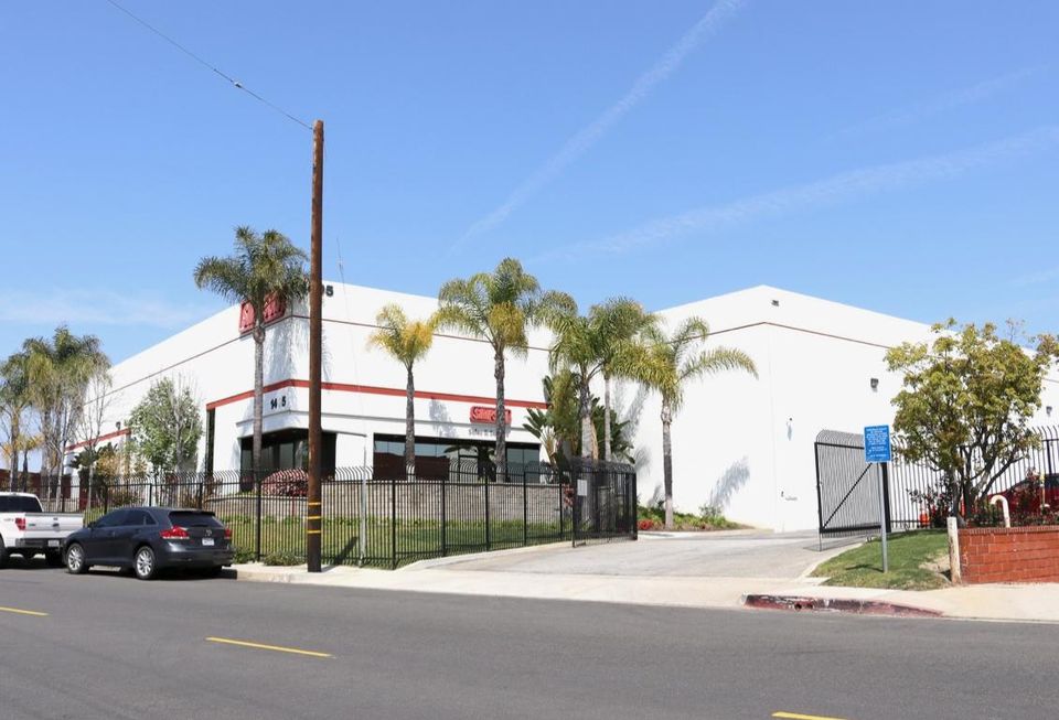 Industrial building at 1405 - 1407 240th St. in Los Angeles