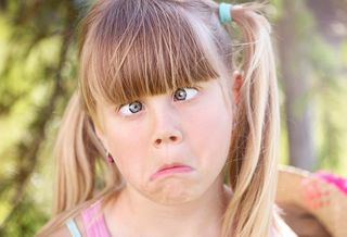 squint squinting child funny face