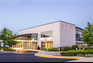 LA Investor Buys Suburban Chicago Tesla Service Center For $10.5M