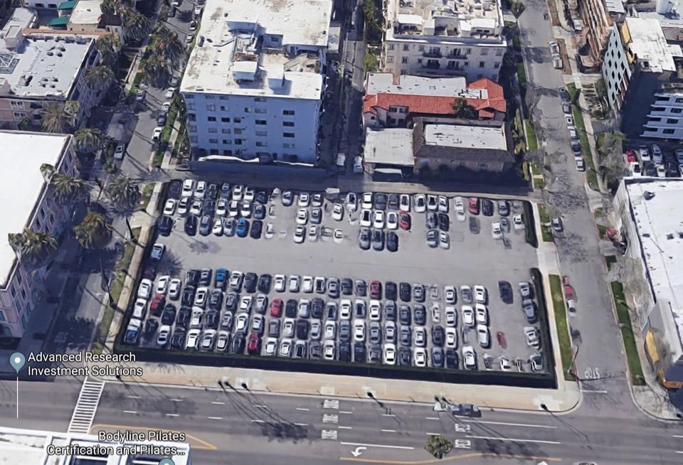 9200 Wilshire Blvd. in Beverly Hills