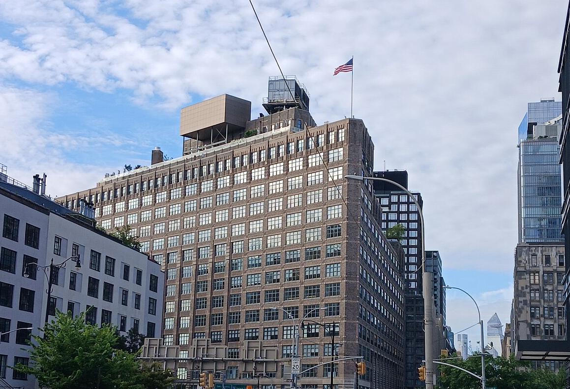 Brookfield Eyes Stake In $3.5B Manhattan Office Campus
