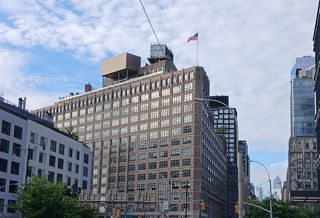 Brookfield Eyes Stake In $3.5B Manhattan Office Campus