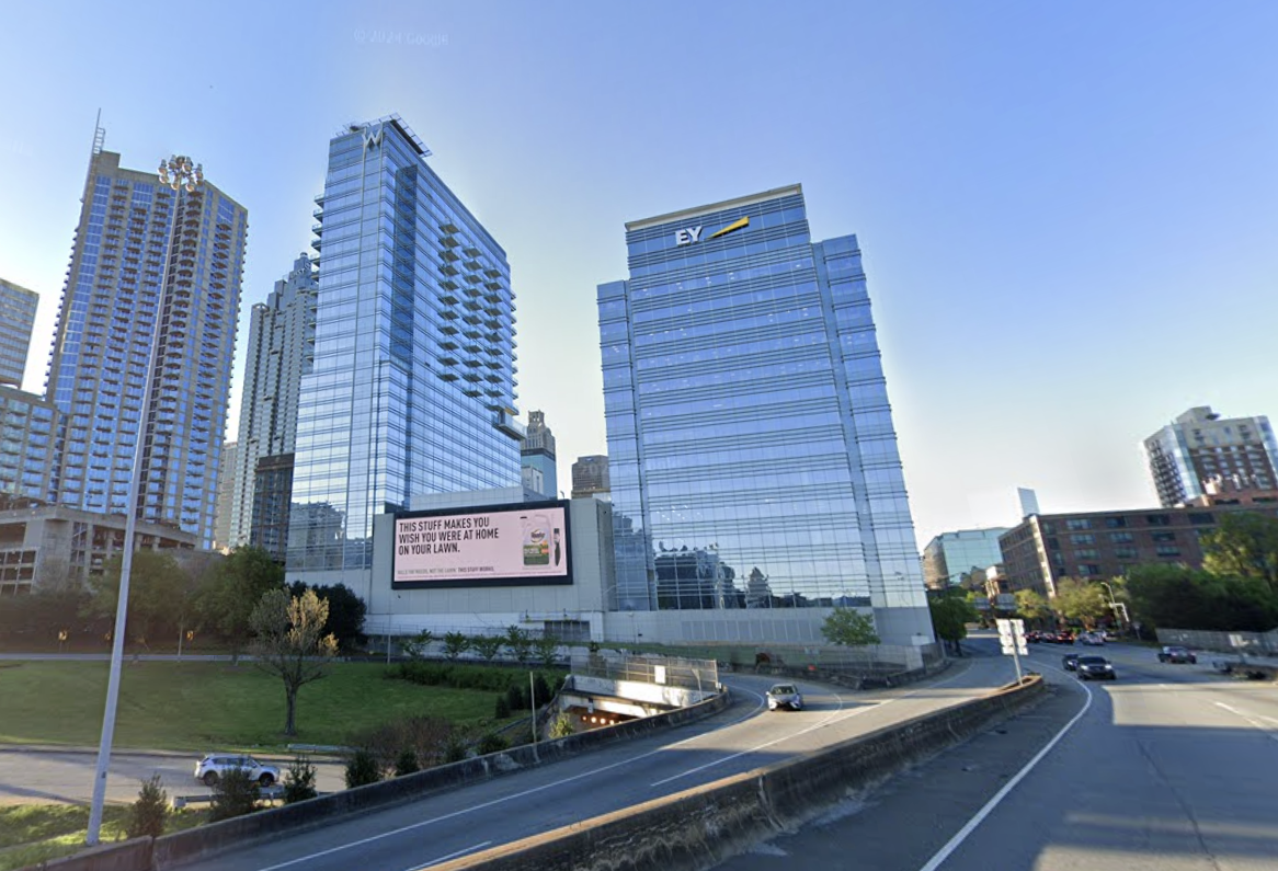 Lone Star Hands Keys To EY's Atlanta Tower Over To Lender