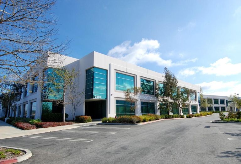 Office building at 2380 Conejo Spectrum St. in Thousand Oaks