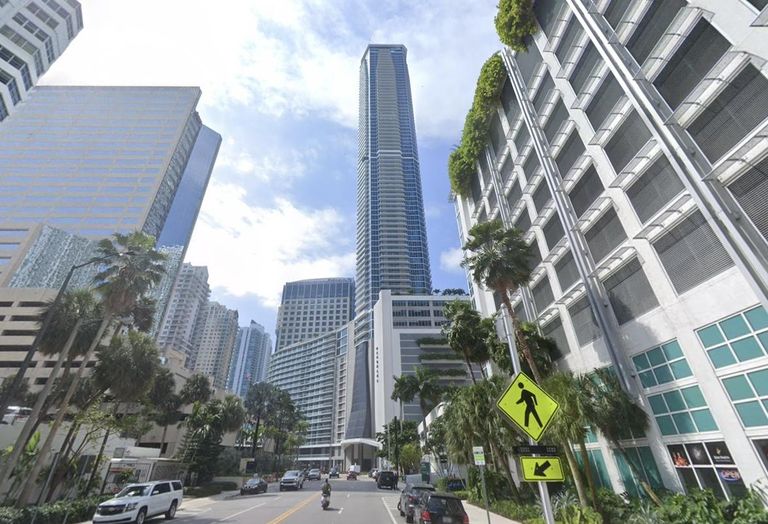 Panorama Tower 1100 Brickell Bay Drive Miami Florida East Coast Realty Hollo