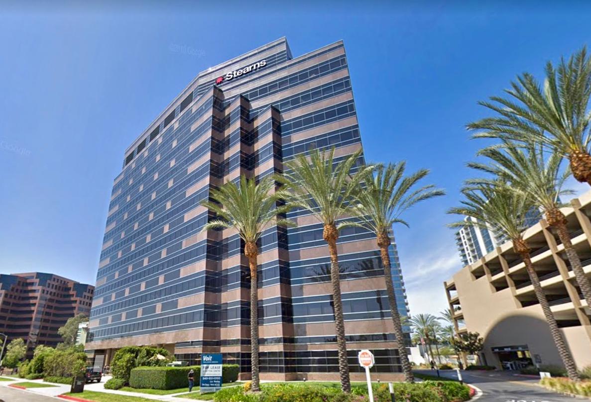 Office building at 4 Hutton Centre in Santa Ana