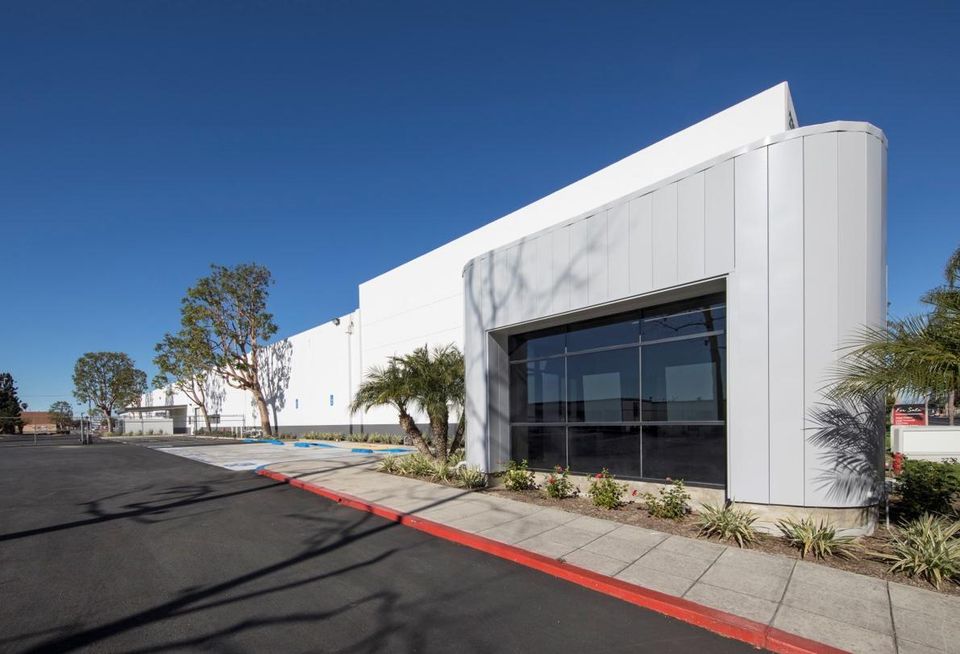 Industrial building at 2722 Fairview St. in Santa Ana