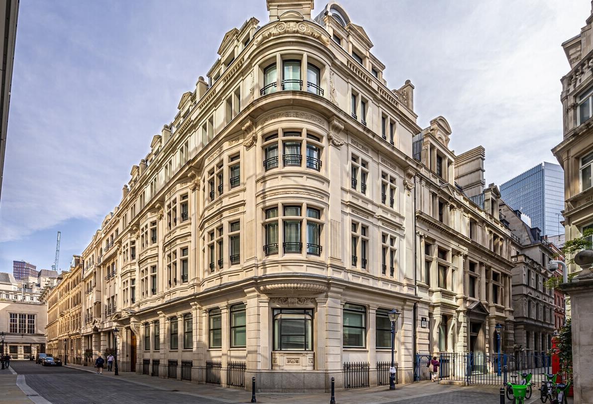 Alinor London