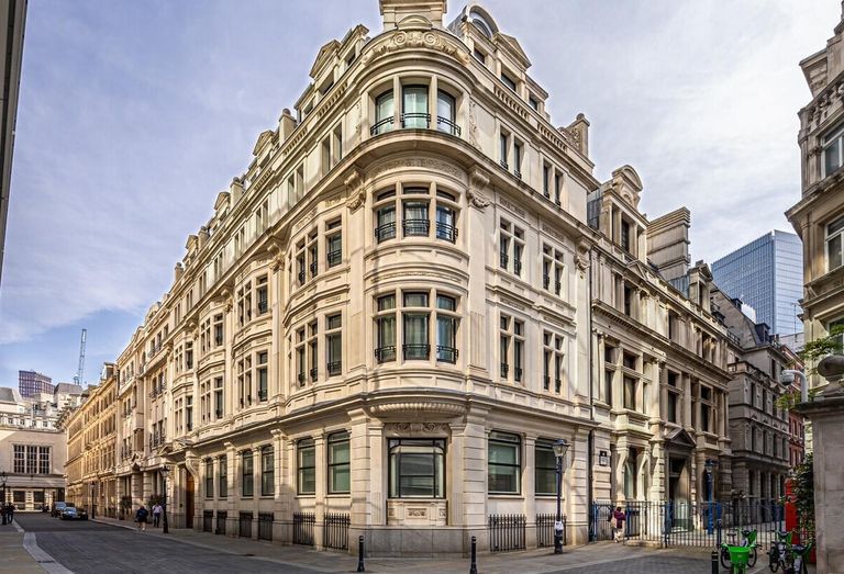 Alinor London