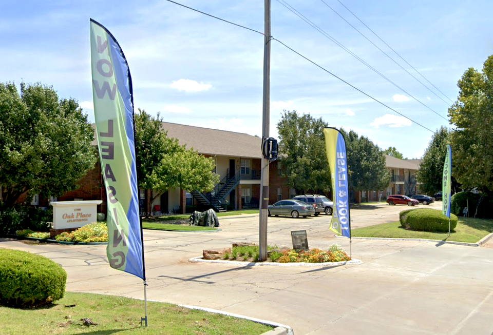 Oak Place Apartment Oklahoma City Dream Residential REIT