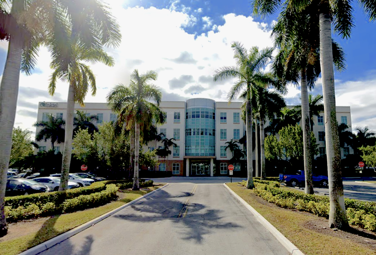 Westside Plaza Doral Miami 8400 NW 33rd St