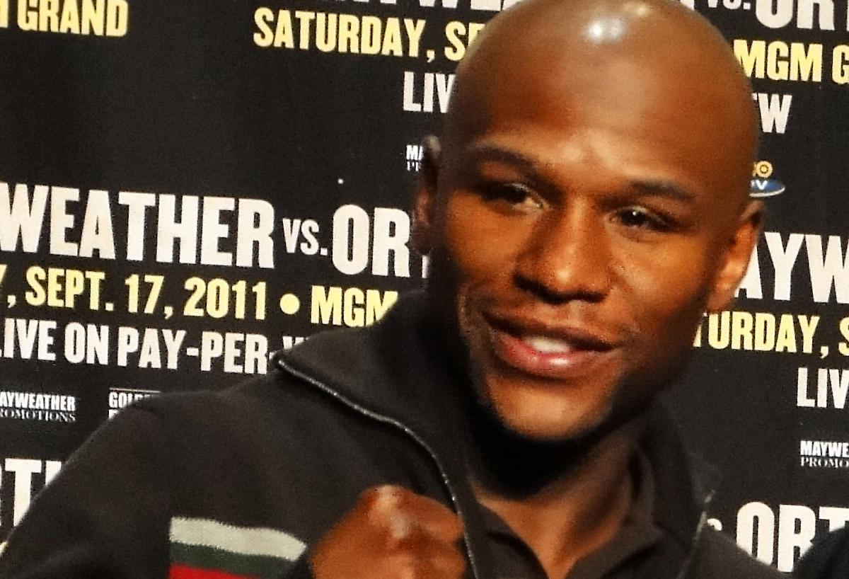 Floyd Mayweather Pairs With CRE Investment Company To Nab Celebrity Investments