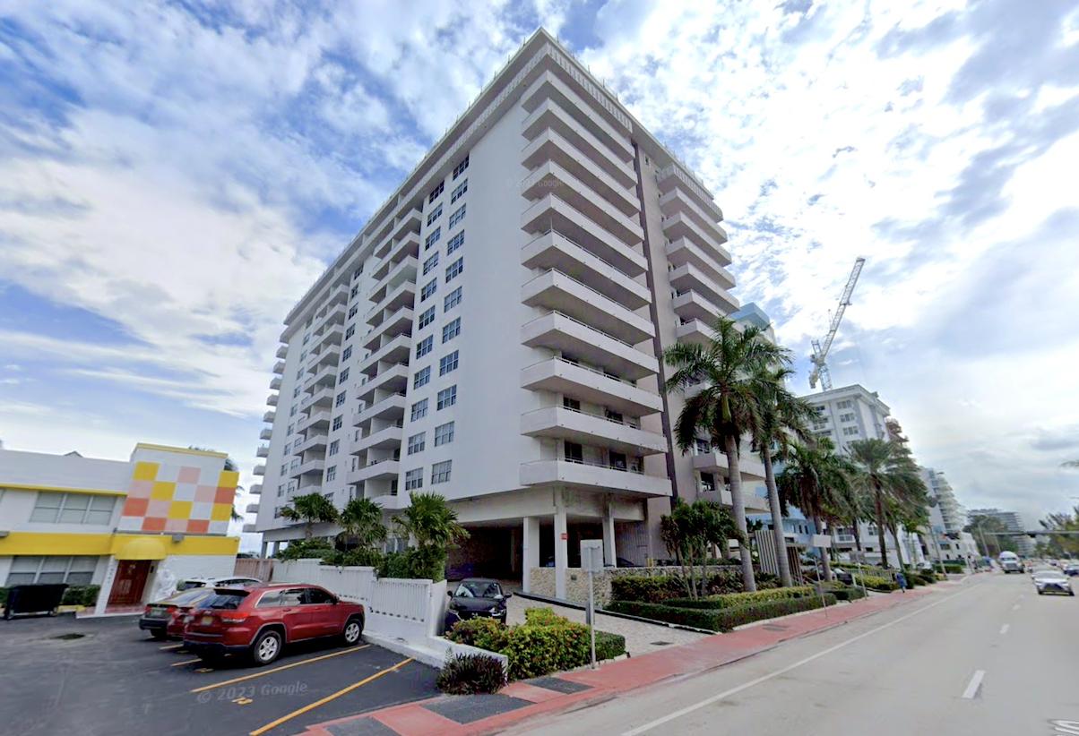 Naftali Group And The Continuum Co. Both Unsuccessfully Tried To Buy The Four Winds Condos In Surfside. Four Winds Condos 9225 Collins Ave Surfside Miami