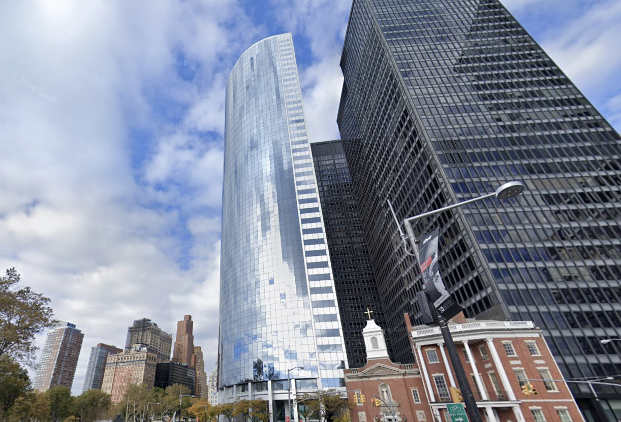 RFR's 17 State St., the 1988-built semi-circular tower in Battery Park City.