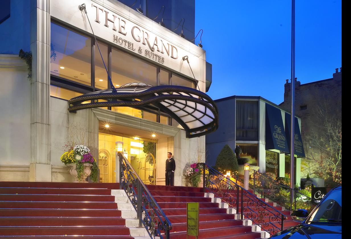 Free Hotel Rooms Set Aside For Toronto's Frontline Workers