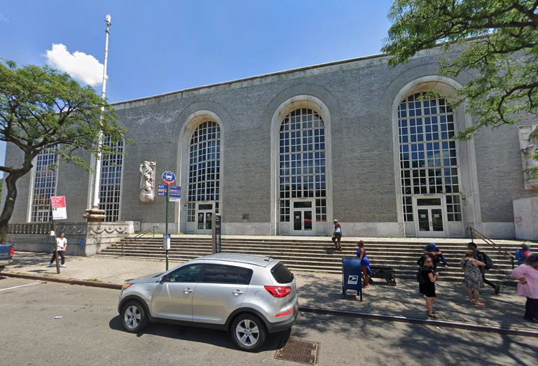 The landmarked South Bronx Post Office at 558 Grand Concourse, which is set to become a new outpost for CUNY's Hostos Community College.