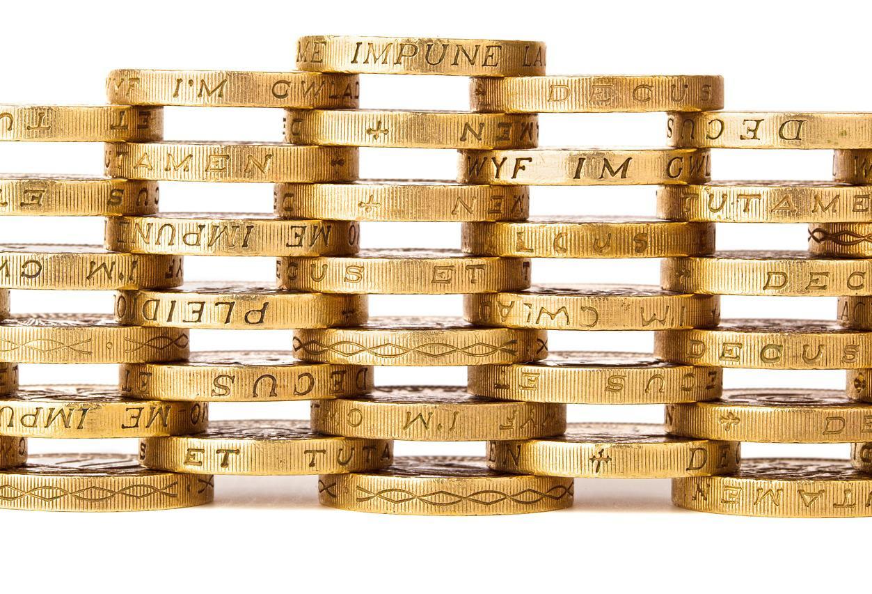 Hedge Fund Beats Private Equity Giants To Buy £940M Portfolio