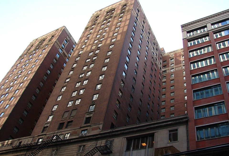 The Palmer House Hilton in Chicago is the oldest continually operating hotel in the U.S.
